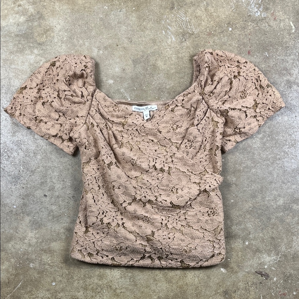 Express Tan Lace Puff Sleeve Blouse with smocked back
Size: XS